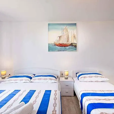 Appartement In 44020 *